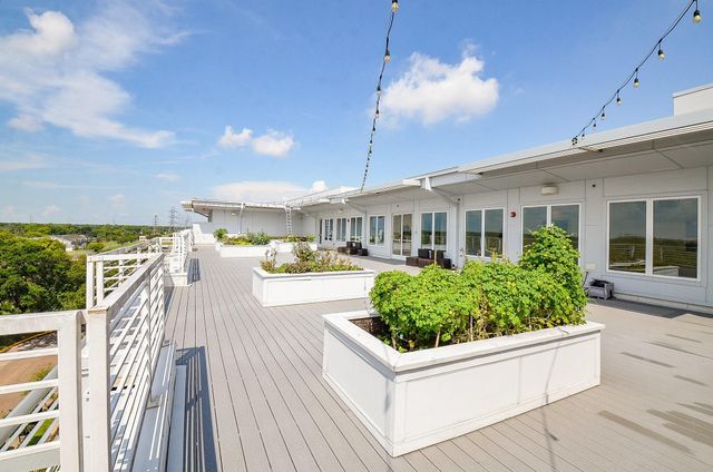 6955 Turtlewood Drive 607, Houston, TX 77072