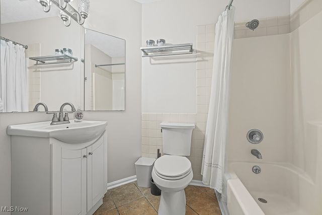 339 Village Pointe Drive 4, Akron, OH 44313