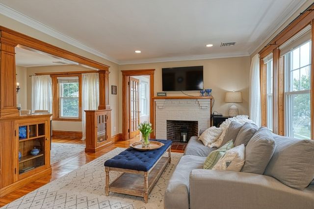 117 Slade St 117, Belmont, MA 02478