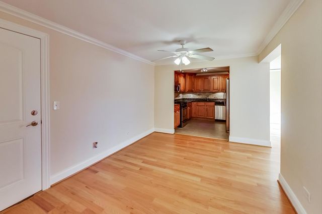 6333 N Milwaukee Avenue 1G, Chicago, IL 60646