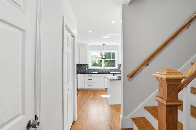 3 Teresa Ann Crossing 3, West Warwick, RI 02893