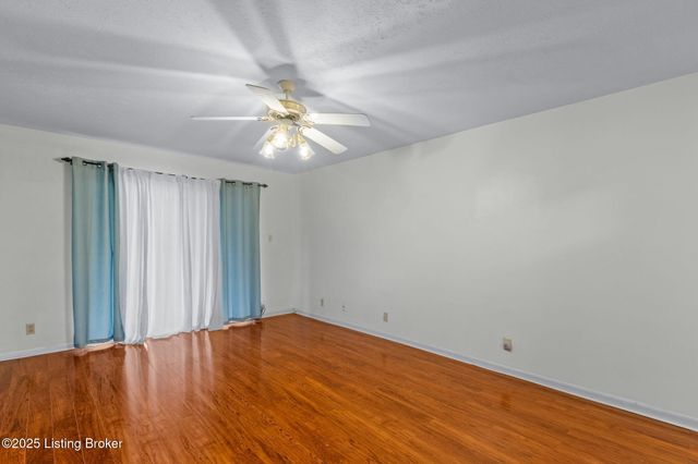 1935 Gardiner Ln G97, Louisville, KY 40205