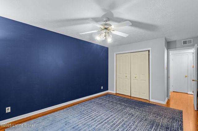 1935 Gardiner Ln G97, Louisville, KY 40205