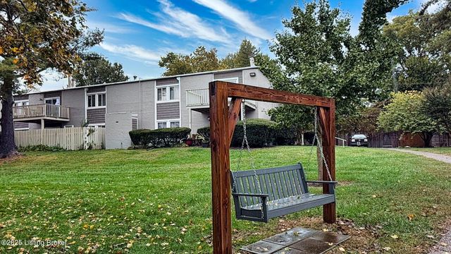 1935 Gardiner Ln G97, Louisville, KY 40205