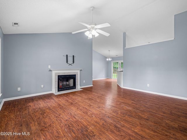 111 Live Oak Drive, Jacksonville, NC 28546