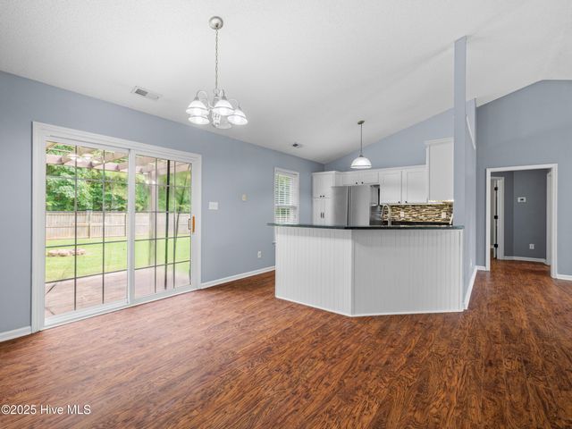 111 Live Oak Drive, Jacksonville, NC 28546