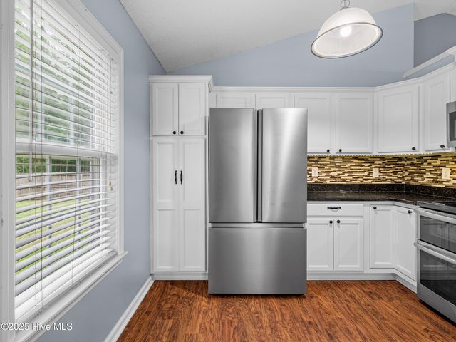 111 Live Oak Drive, Jacksonville, NC 28546