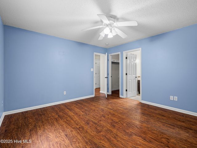 111 Live Oak Drive, Jacksonville, NC 28546