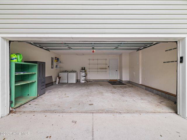 111 Live Oak Drive, Jacksonville, NC 28546