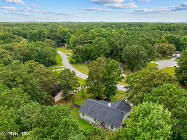 111 Live Oak Drive, Jacksonville, NC 28546