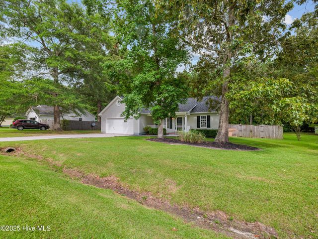111 Live Oak Drive, Jacksonville, NC 28546