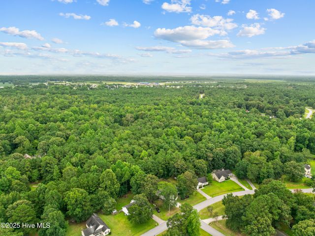 111 Live Oak Drive, Jacksonville, NC 28546