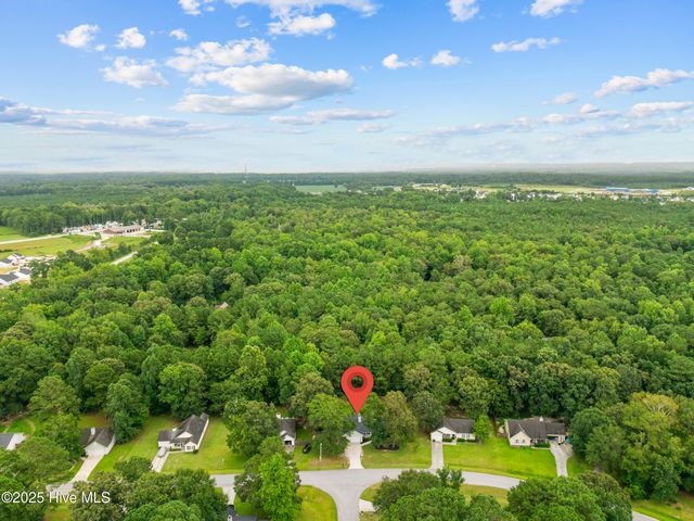 111 Live Oak Drive, Jacksonville, NC 28546