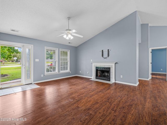 111 Live Oak Drive, Jacksonville, NC 28546