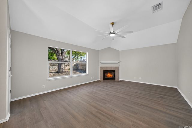 1017 SUMMER HAVEN LN, Schertz, TX 78154
