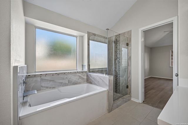 1017 SUMMER HAVEN LN, Schertz, TX 78154