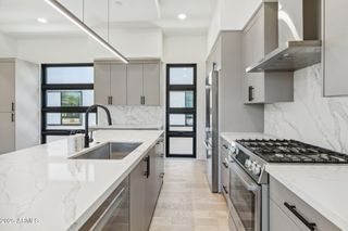 1501 N MILLER Road 1016, Scottsdale, AZ 85257