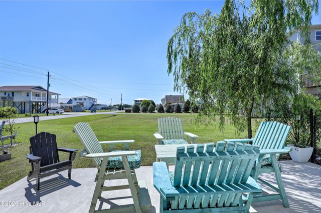 480 Chadwick Acres Road, Sneads Ferry, NC 28460