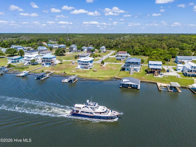 480 Chadwick Acres Road, Sneads Ferry, NC 28460