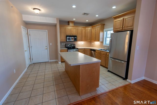 380 Main Street 45, Wallingford, CT 06492