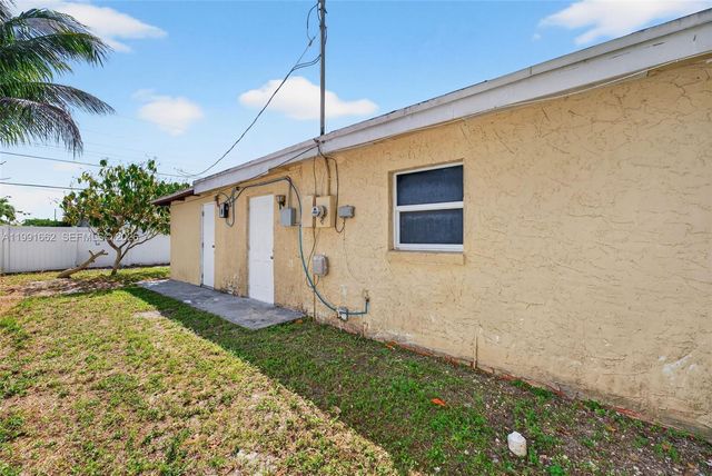 4200 NE 4th Ave, Deerfield Beach, FL 33064