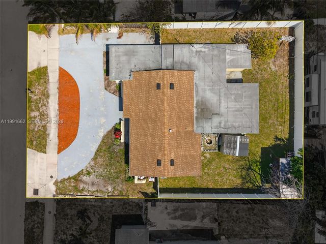 4200 NE 4th Ave, Deerfield Beach, FL 33064