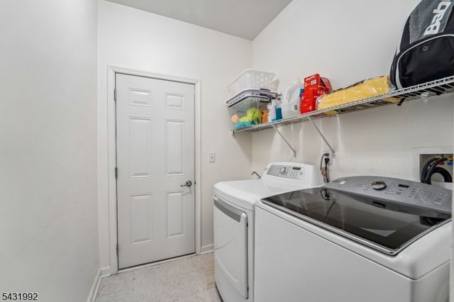 605 Lopez Ln, Morris Plains Boro, NJ 07950