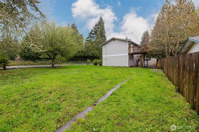 2045 California Avenue E, Port Orchard, WA 98366
