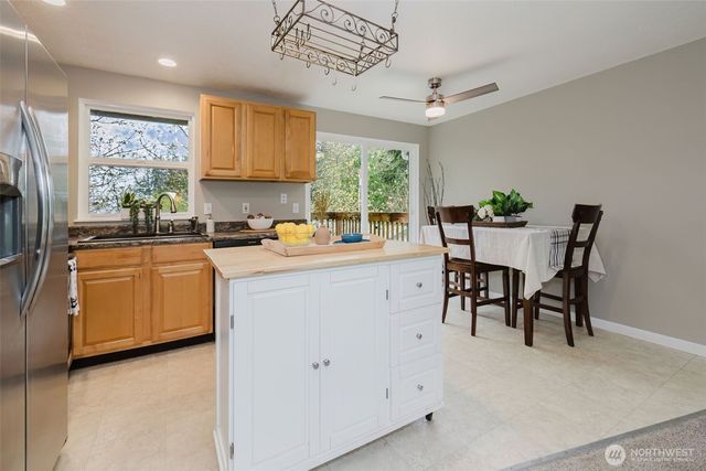 2045 California Avenue E, Port Orchard, WA 98366