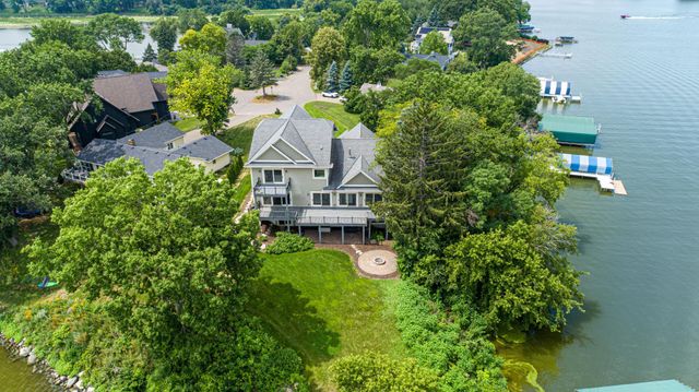 3396 Kings Point Road, Excelsior, MN 55331