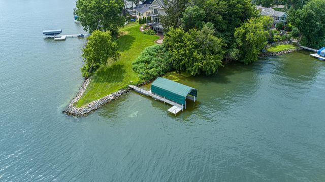 3396 Kings Point Road, Excelsior, MN 55331