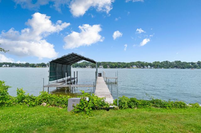 3396 Kings Point Road, Excelsior, MN 55331
