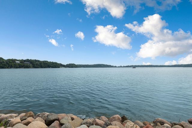 3396 Kings Point Road, Excelsior, MN 55331