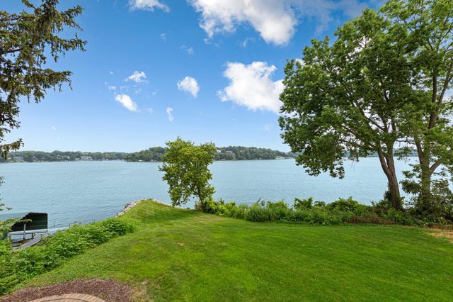 3396 Kings Point Road, Excelsior, MN 55331