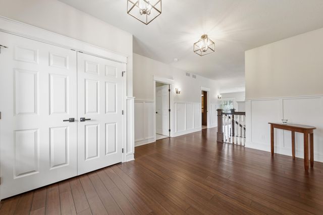 3396 Kings Point Road, Excelsior, MN 55331