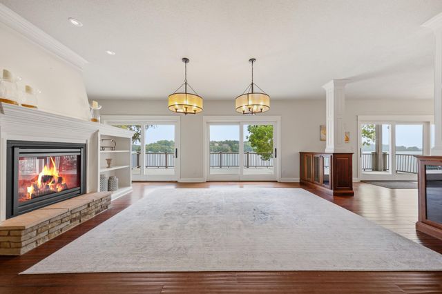 3396 Kings Point Road, Excelsior, MN 55331