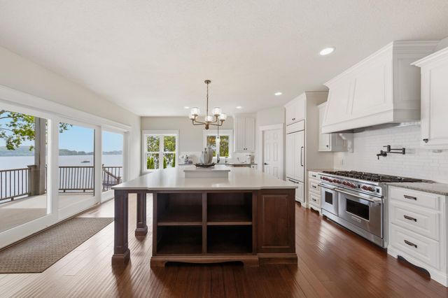 3396 Kings Point Road, Excelsior, MN 55331