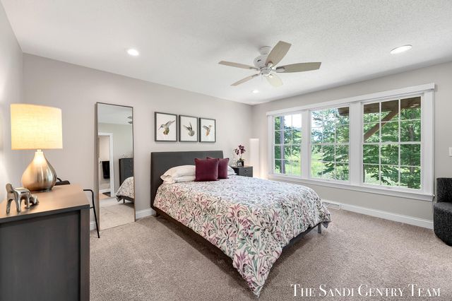 931 Bluff Creek Drive 21, Grand Haven, MI 49417