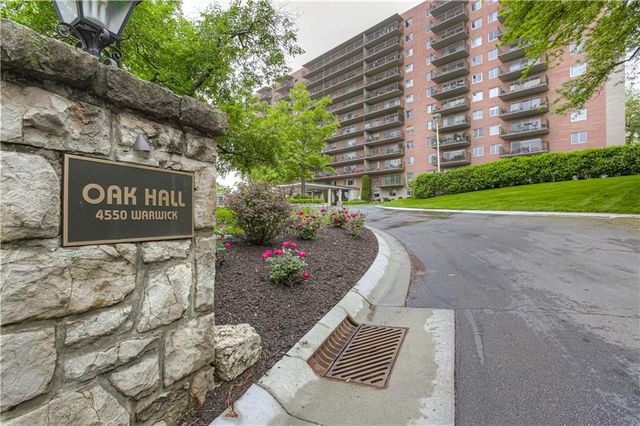 4550 Warwick Boulevard 1205, Kansas City, MO 64111