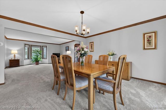 19230 Augusta Court, Livonia, MI 48152