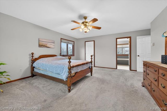 19230 Augusta Court, Livonia, MI 48152