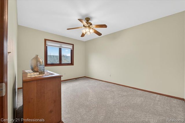 19230 Augusta Court, Livonia, MI 48152