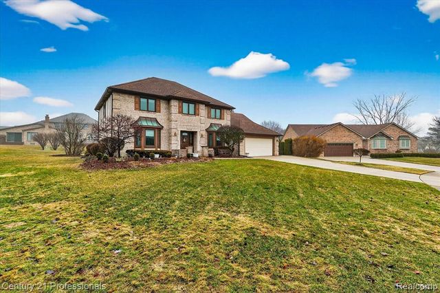 19230 Augusta Court, Livonia, MI 48152