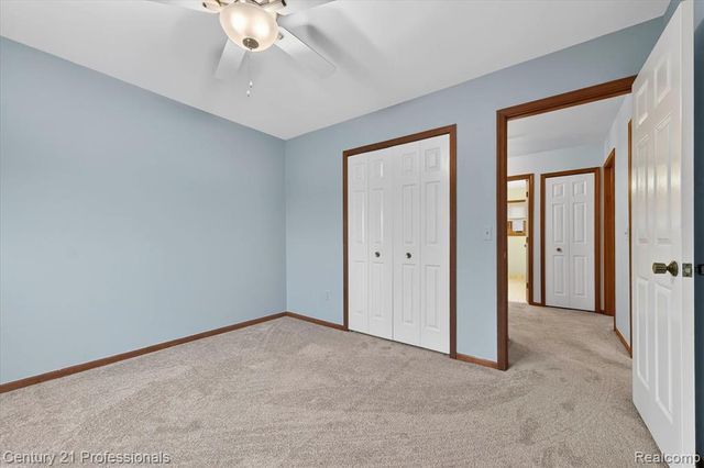 19230 Augusta Court, Livonia, MI 48152