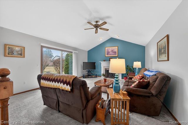 19230 Augusta Court, Livonia, MI 48152