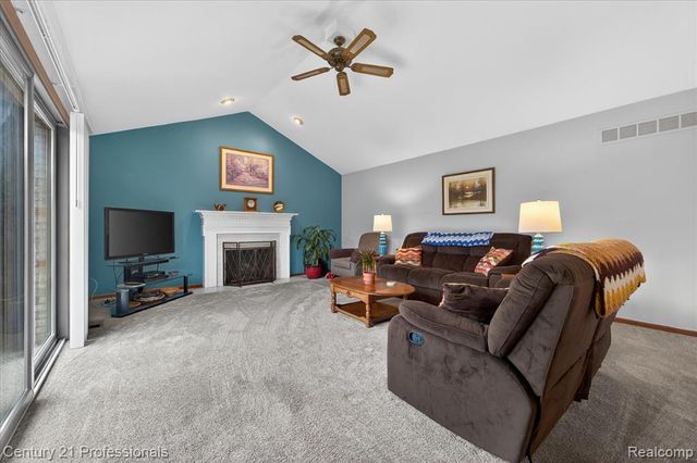 19230 Augusta Court, Livonia, MI 48152