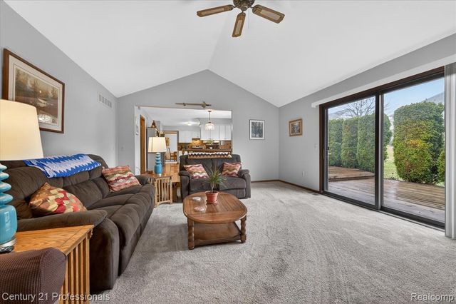 19230 Augusta Court, Livonia, MI 48152