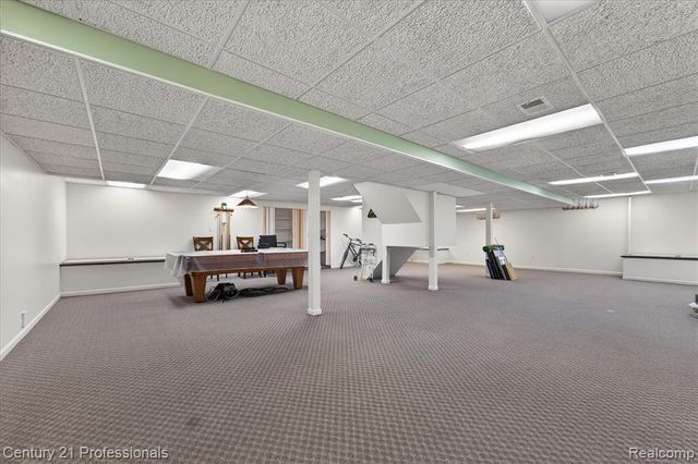 19230 Augusta Court, Livonia, MI 48152