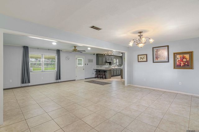 16161 Blackwater Rd, Zachary, LA 70791