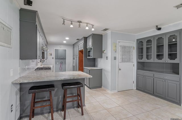 16161 Blackwater Rd, Zachary, LA 70791